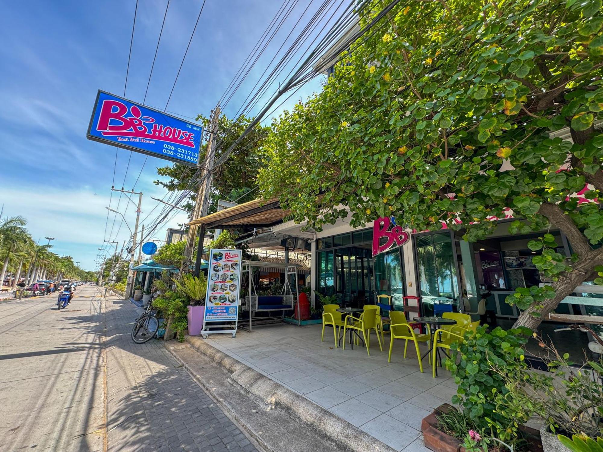 Bbhouse Pattaya Hotel Exterior foto